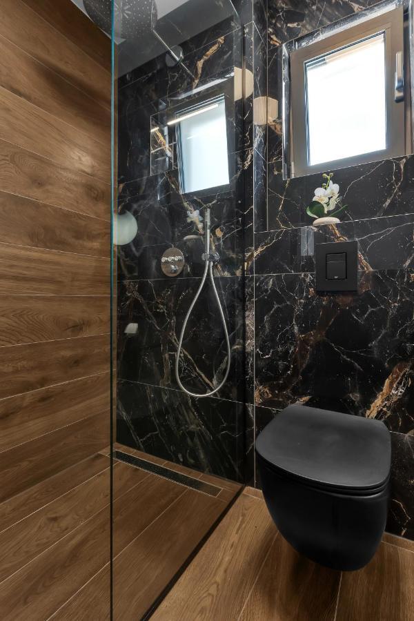 Lux Apartment Dolce Vita - Private Hottub Makarska Exteriör bild