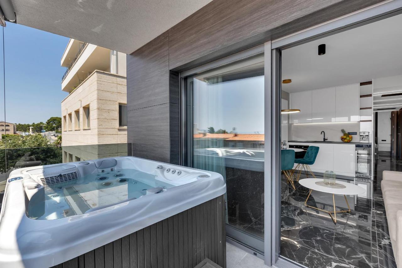 Lux Apartment Dolce Vita - Private Hottub Makarska Exteriör bild