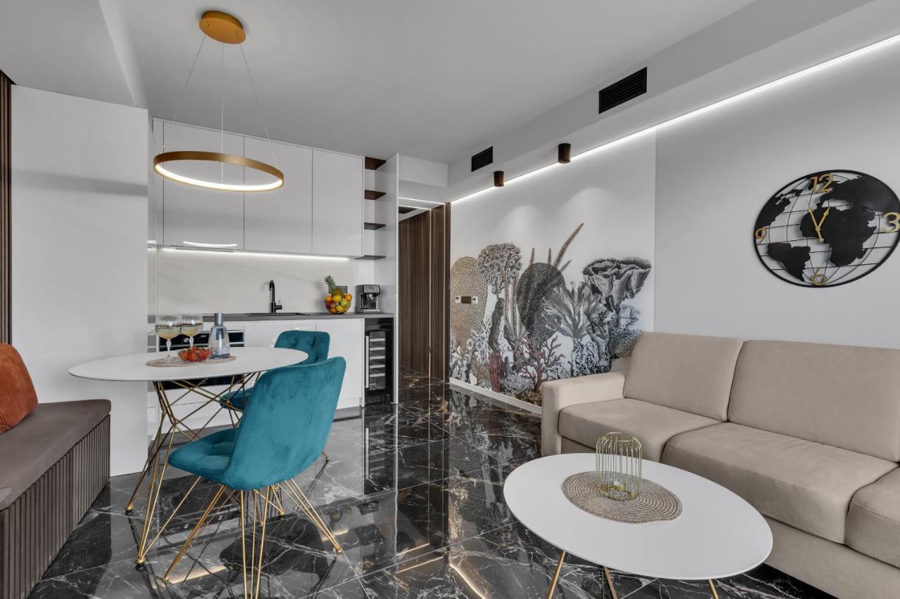 Lux Apartment Dolce Vita - Private Hottub Makarska Exteriör bild